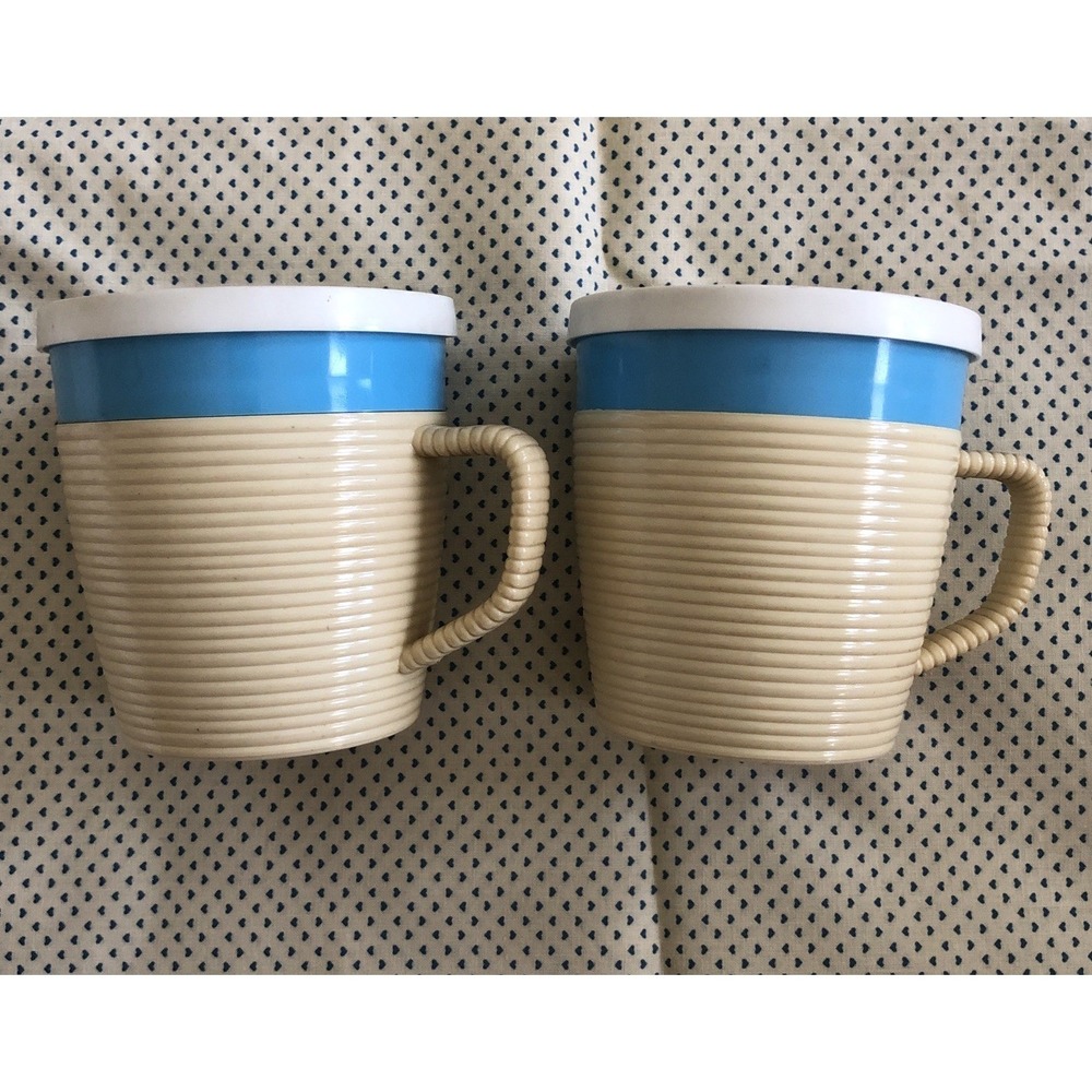 Vintage Thermo-Temp Raffiaware Cups Mugs With Handles & Lids Blue Set 2 Retro